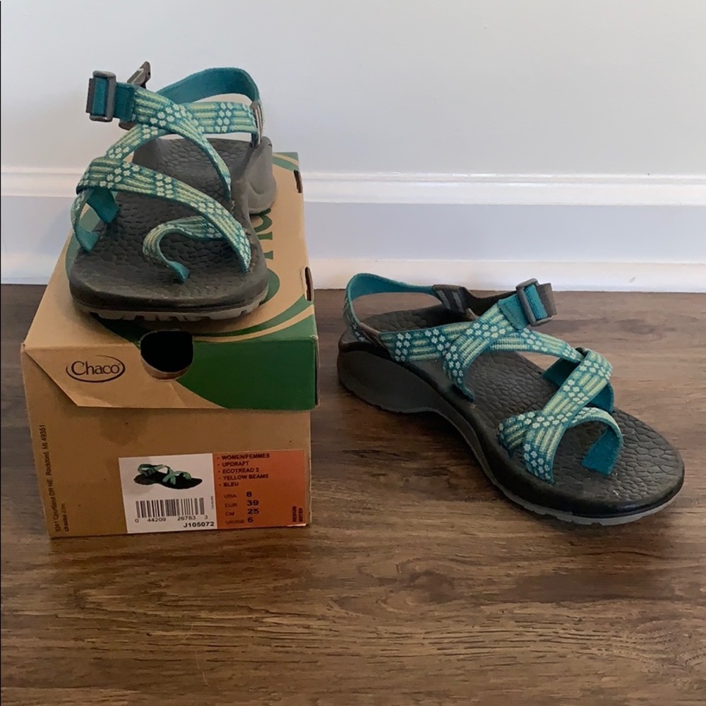 Women’s Chacos, Size 8